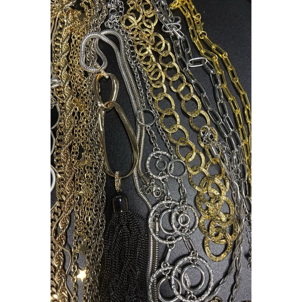Vintage to Now Lot of Goldtone Silvertone Various Types Lengths Chains - Picture 4 of 6